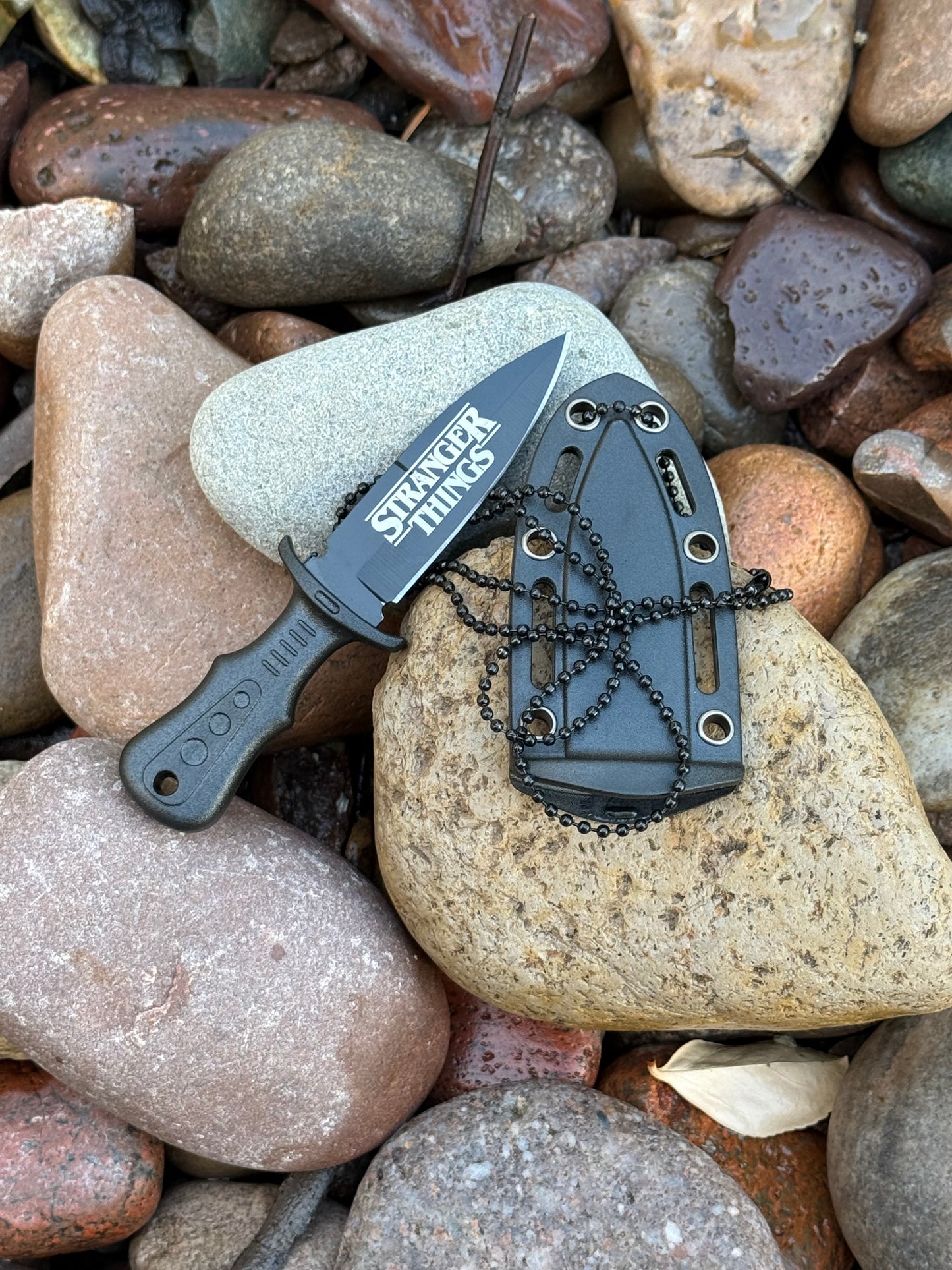 Stranger Things Stephen Harrington necklace dagger