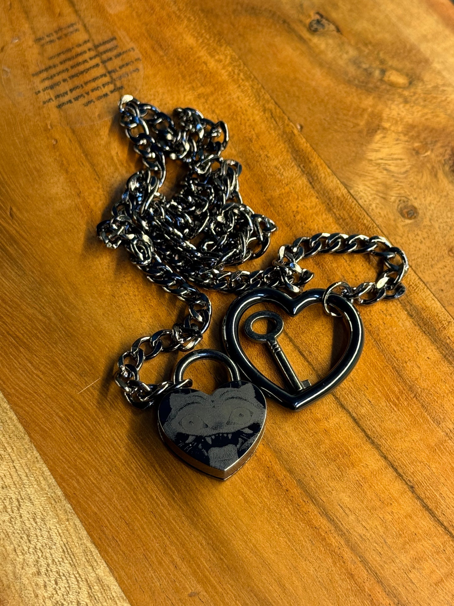 K Pop demon hunters Derpy Tiger Necklace
