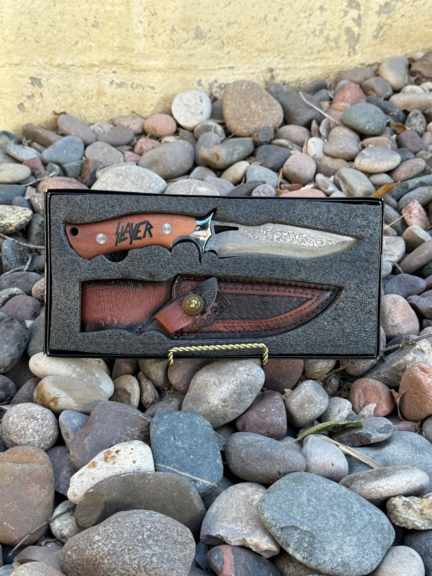 Slayer Hunting knife and Sheath