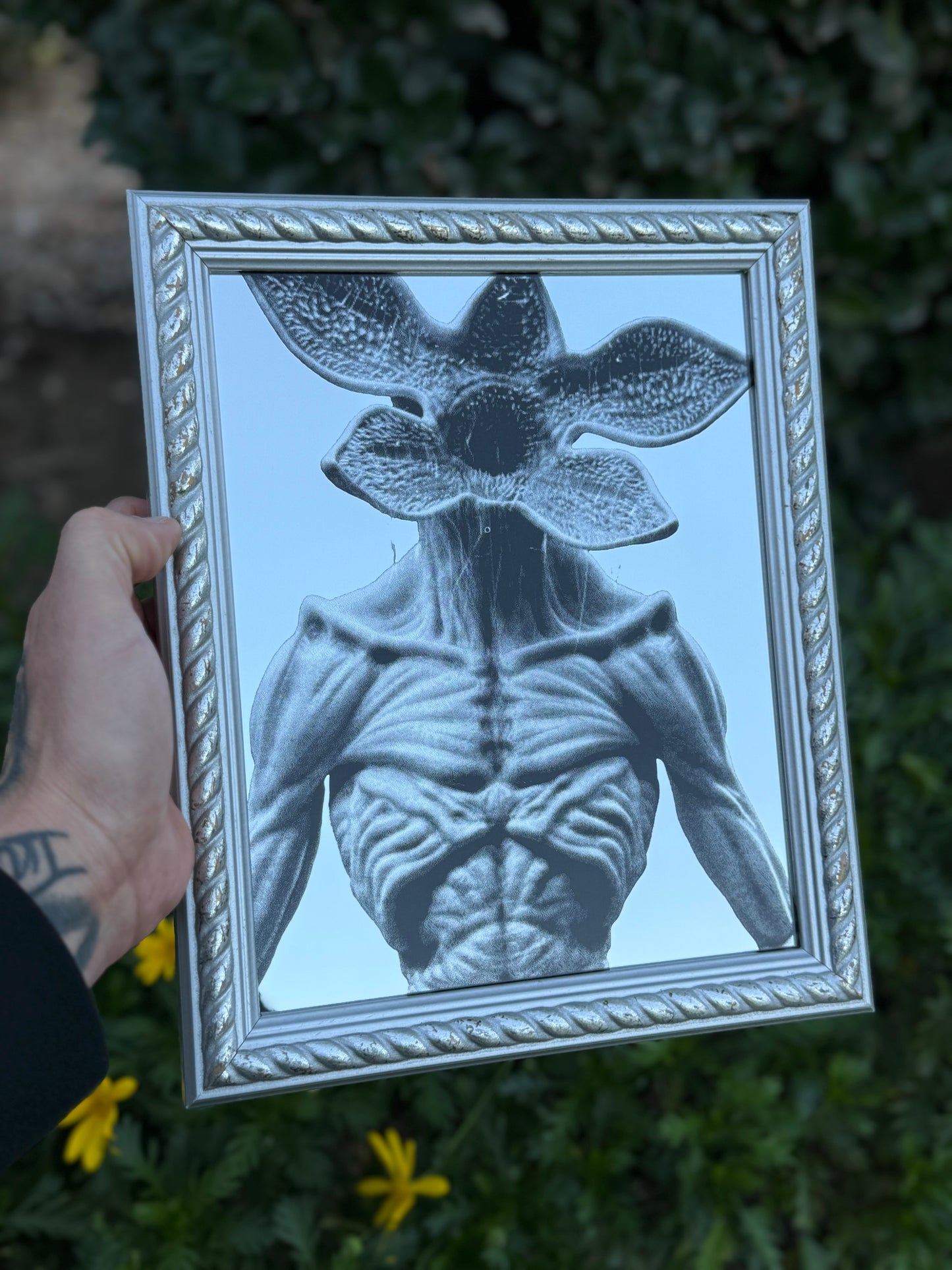 Stranger Things Demegorgon Mirror