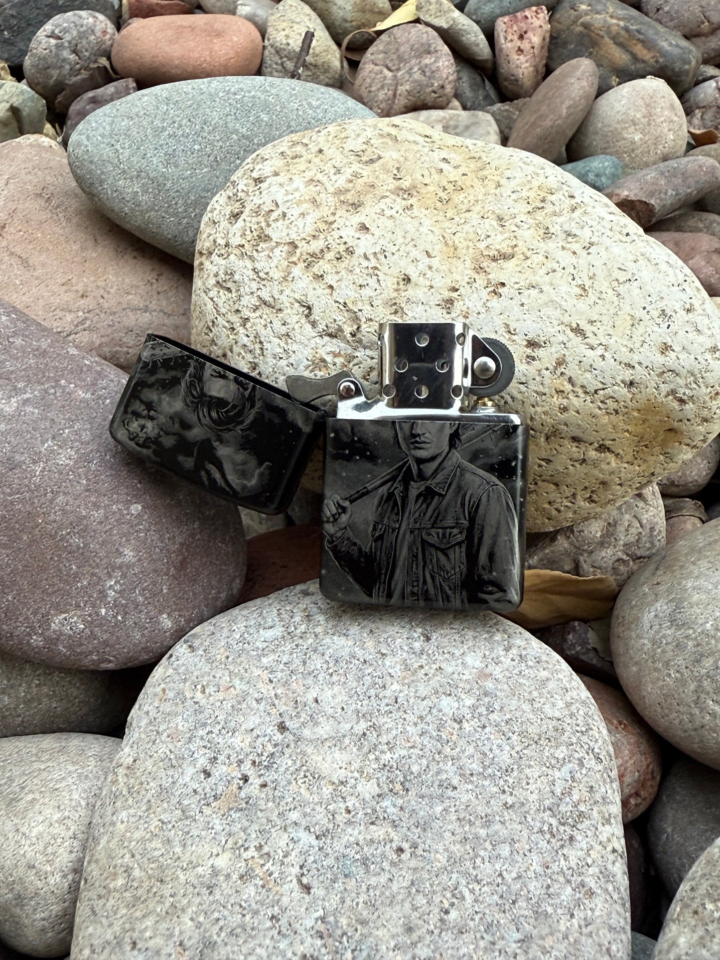 Stranger Things Steve Harrington lighter
