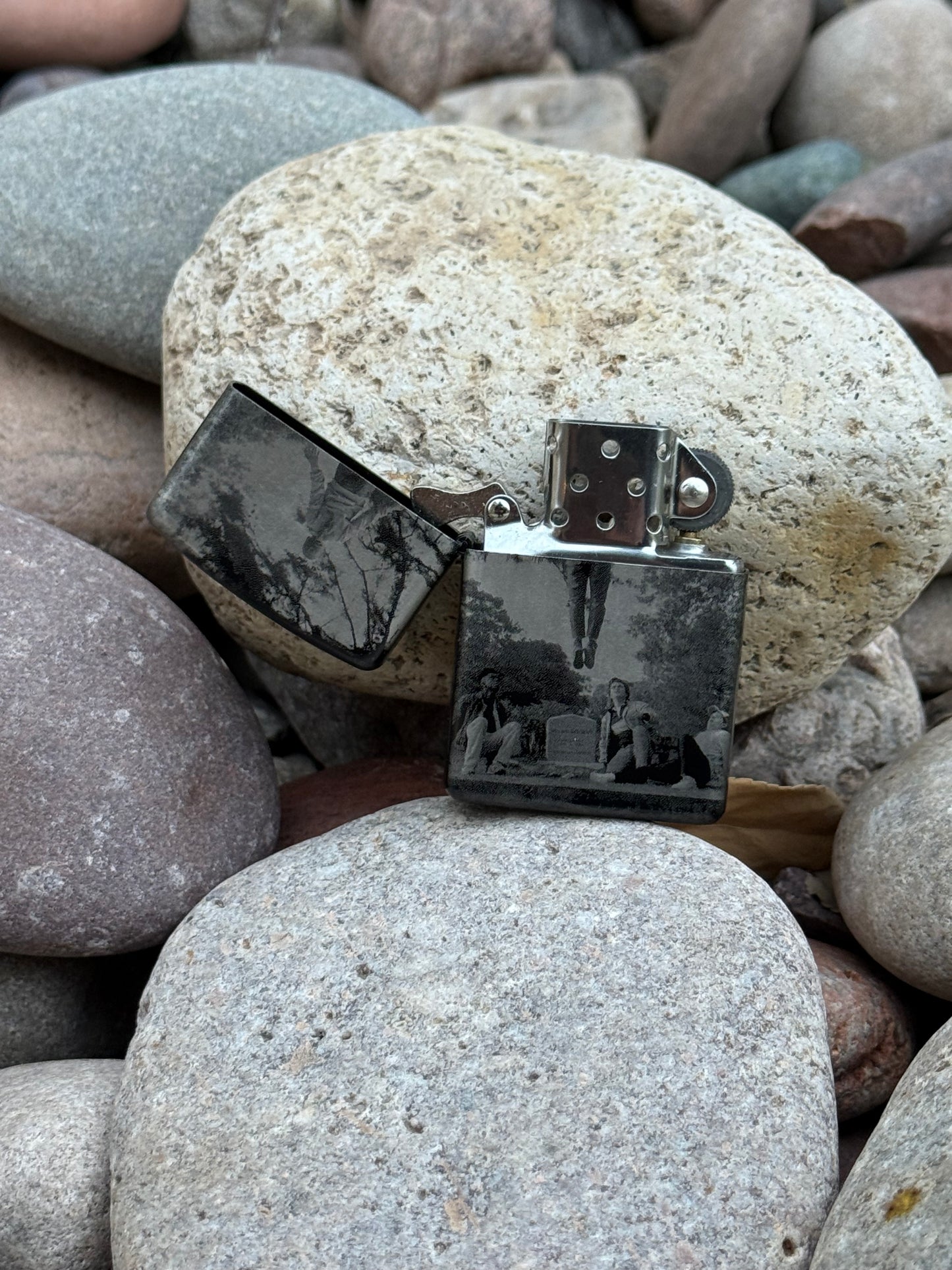 Stranger Things floating lighter