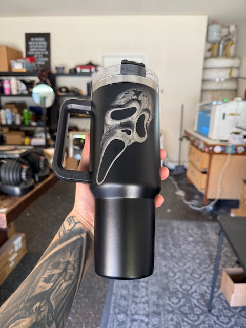 Screams Ghost Face tumbler