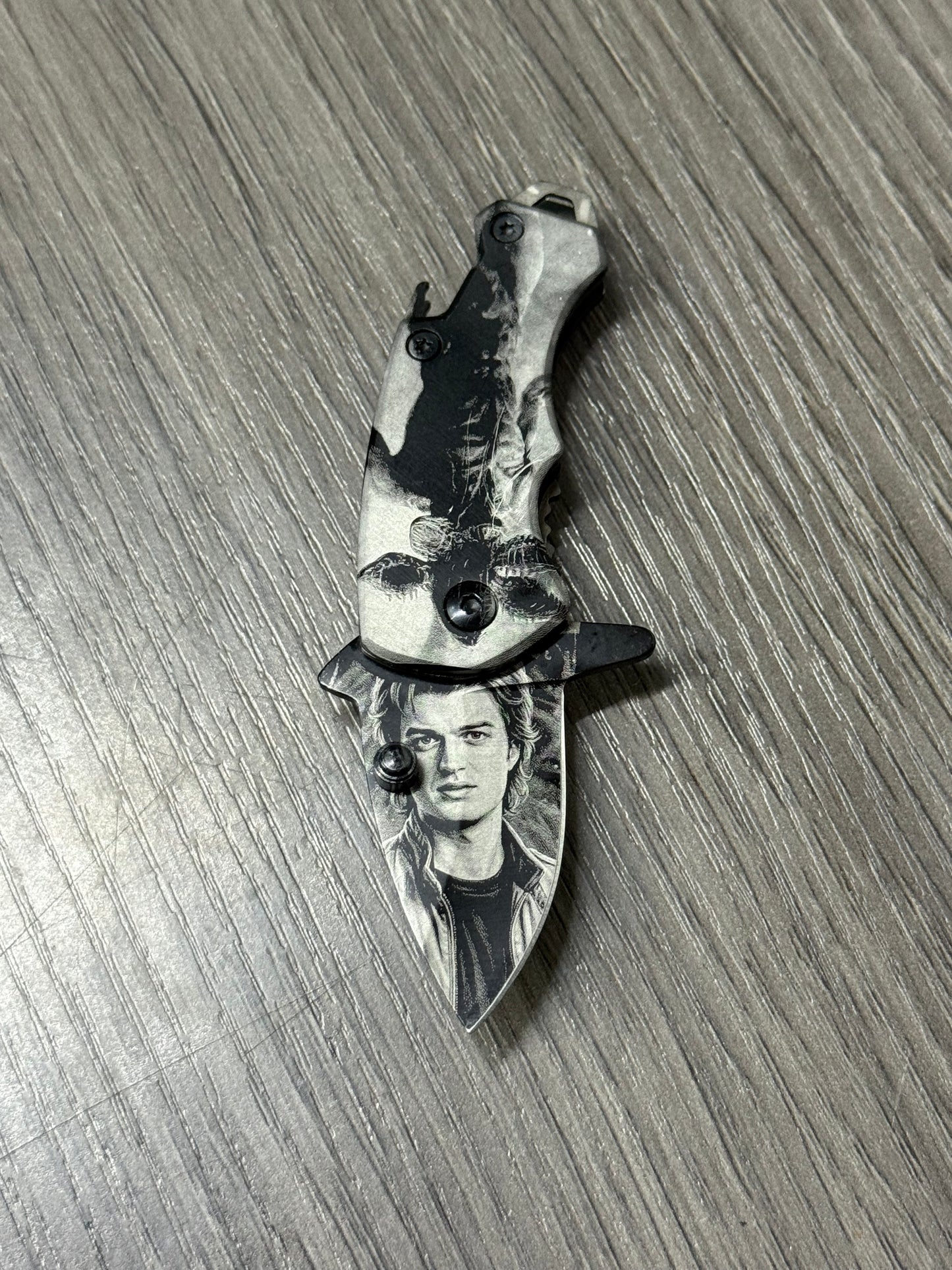 Stranger Things mini stainless steel folding knife