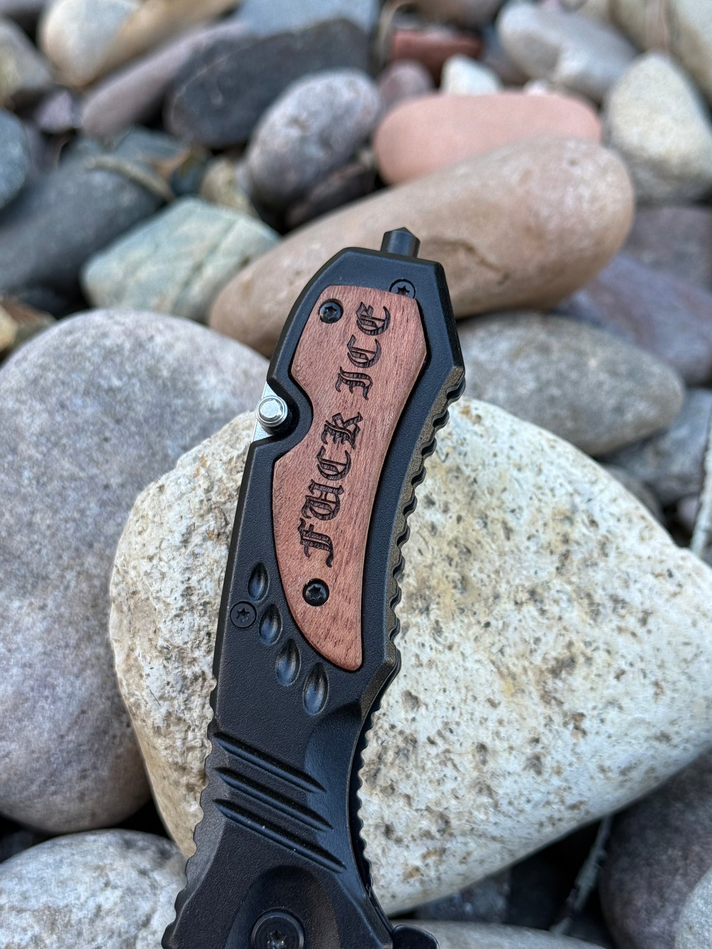 US Traitor Knife