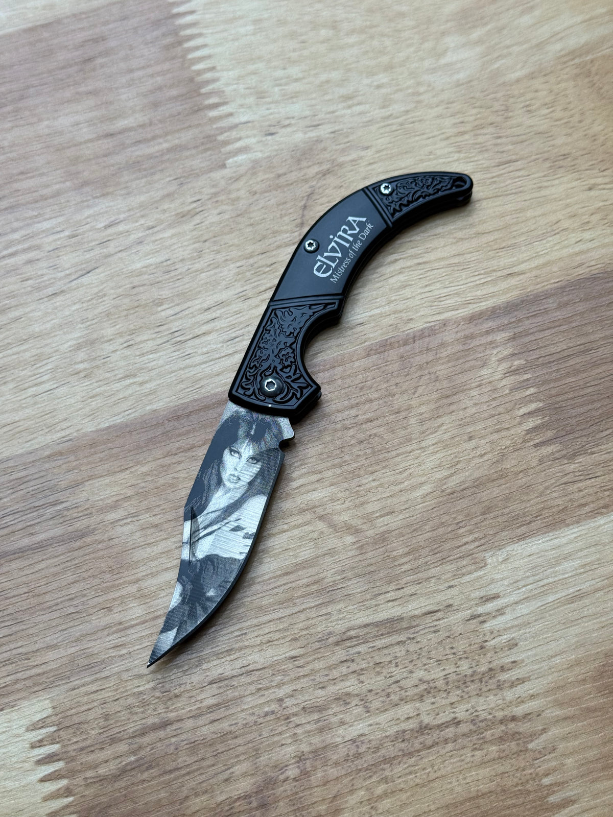 Elvira Stainless Steel Folding Blade.