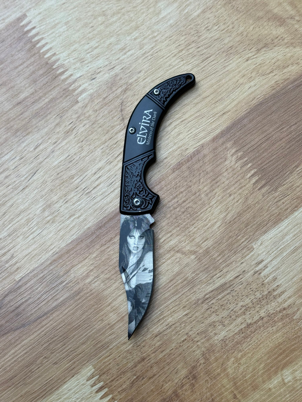 Elvira Stainless Steel Folding Blade.