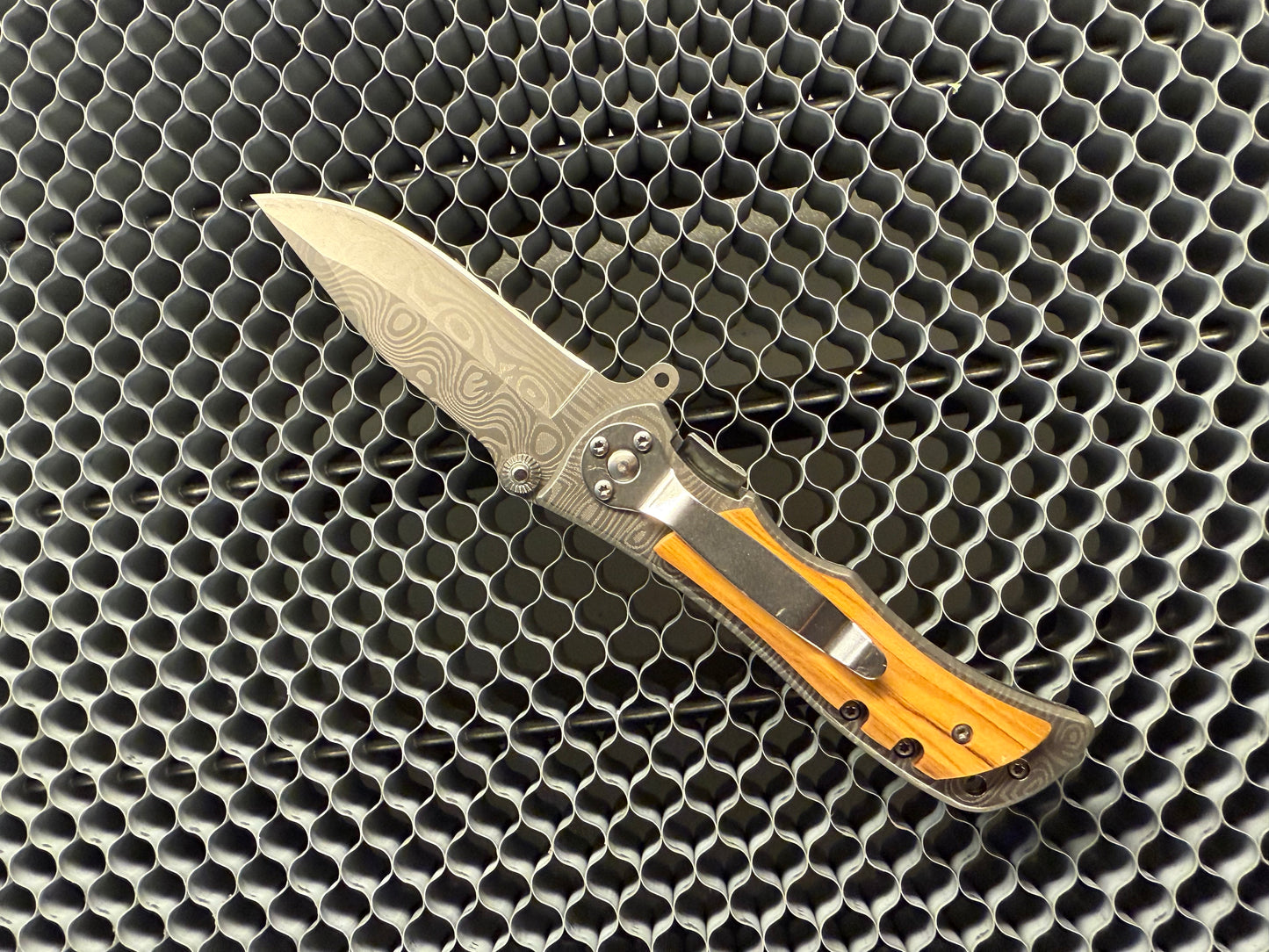 Dodgers 2025 World Championship Damascus Folding Knife