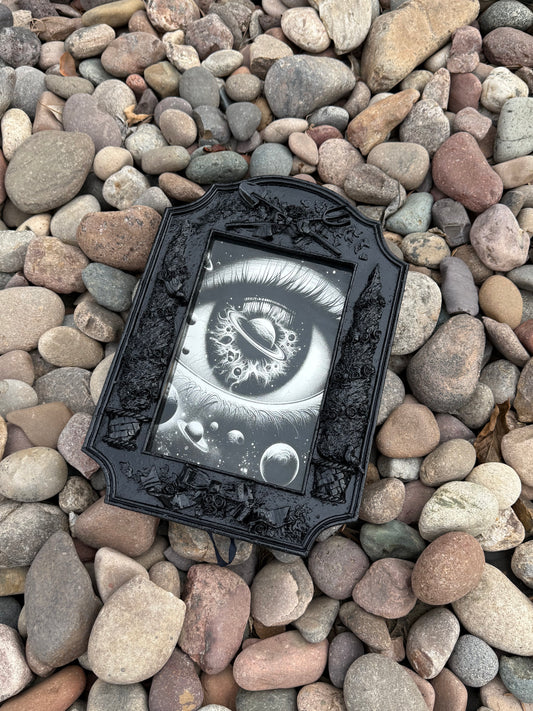 Gothic Eye Mirrored Frame