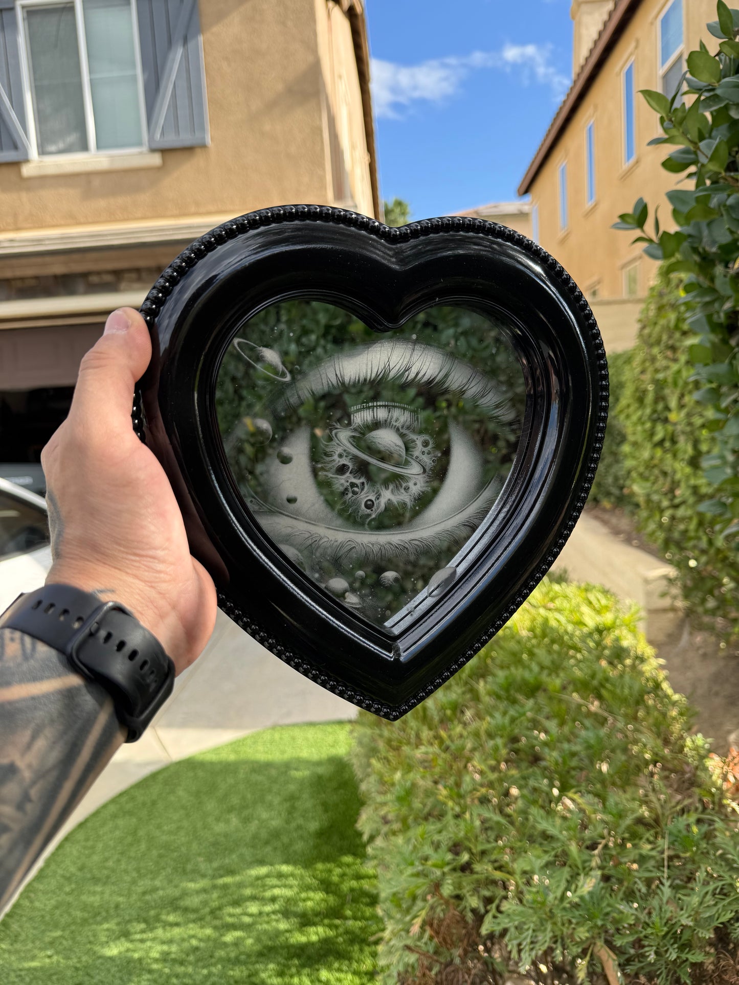 Gothic Eye Heart Framed Crystal White