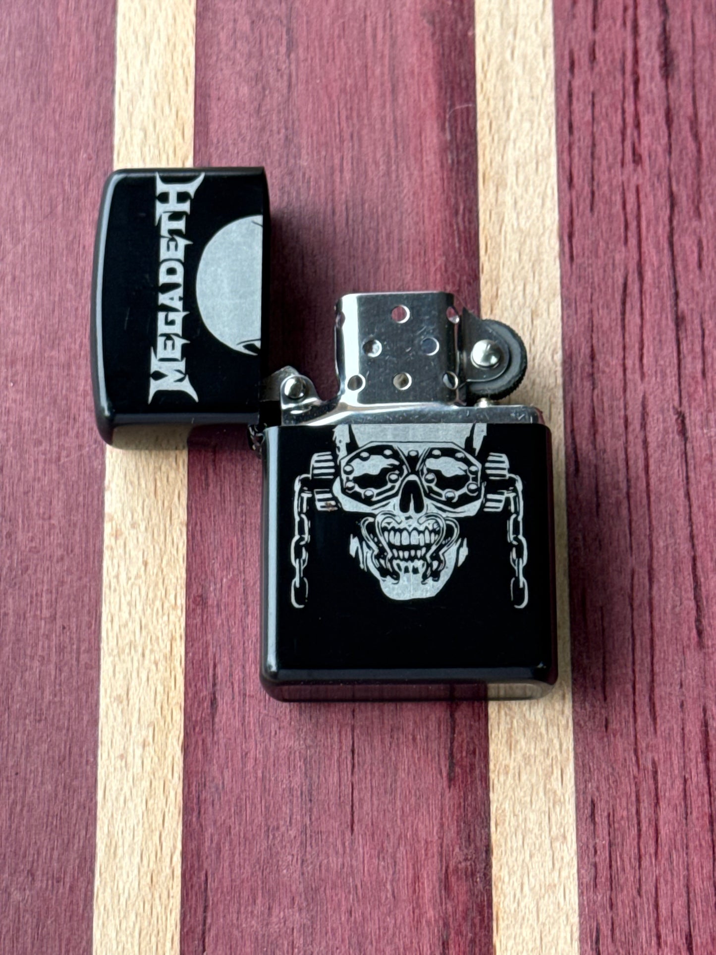 Megadeth Lighter