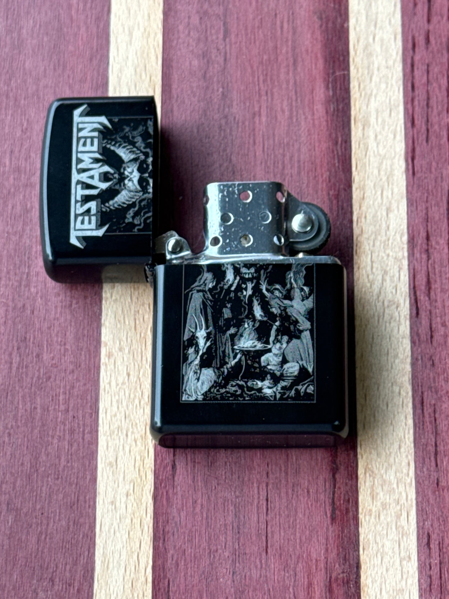 Testament lighter