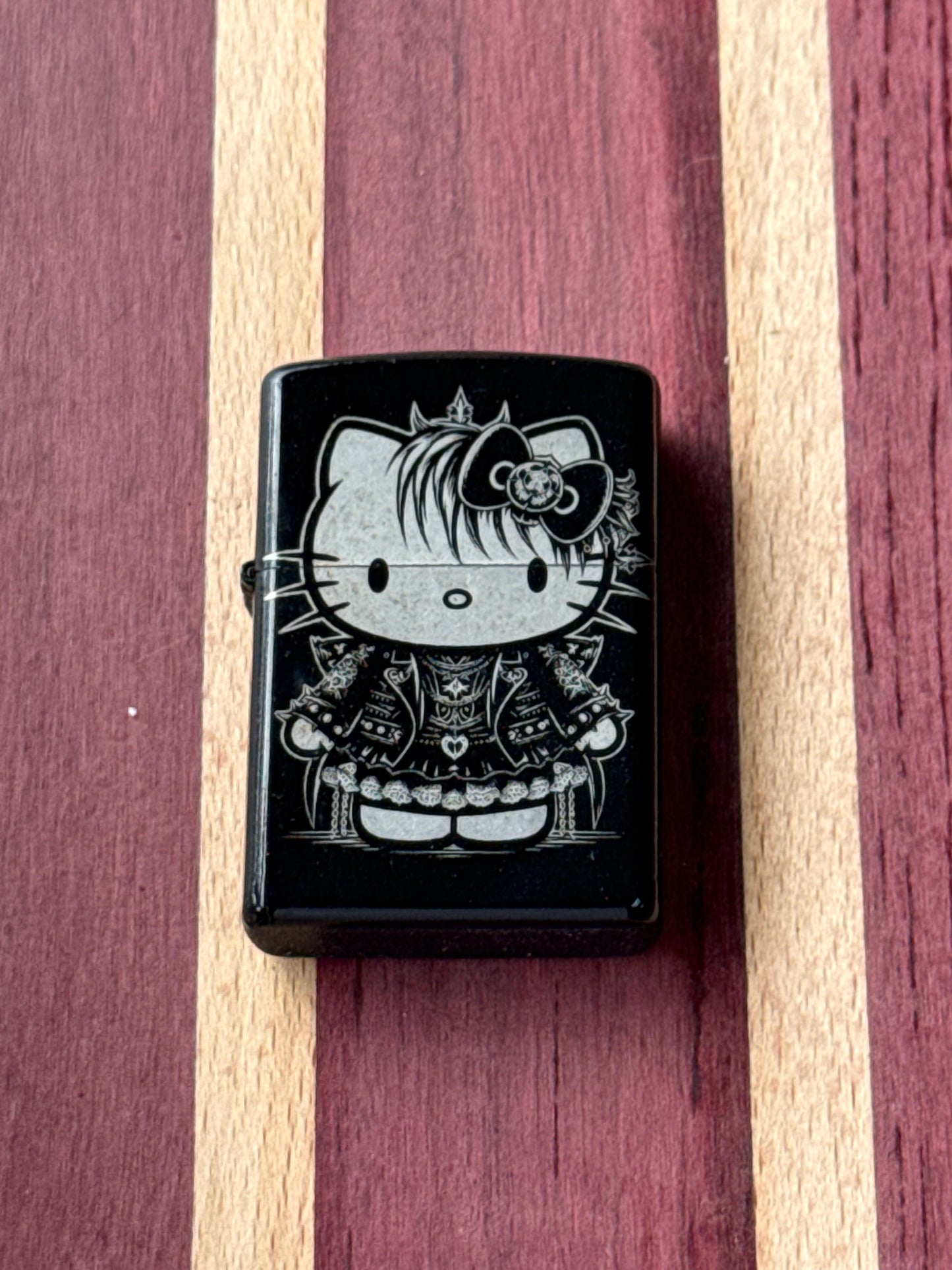 Hello Kitty metal zippo style lighter