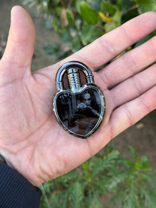 The Crow Heart Lighter